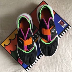 nike aqua rift black fire pink